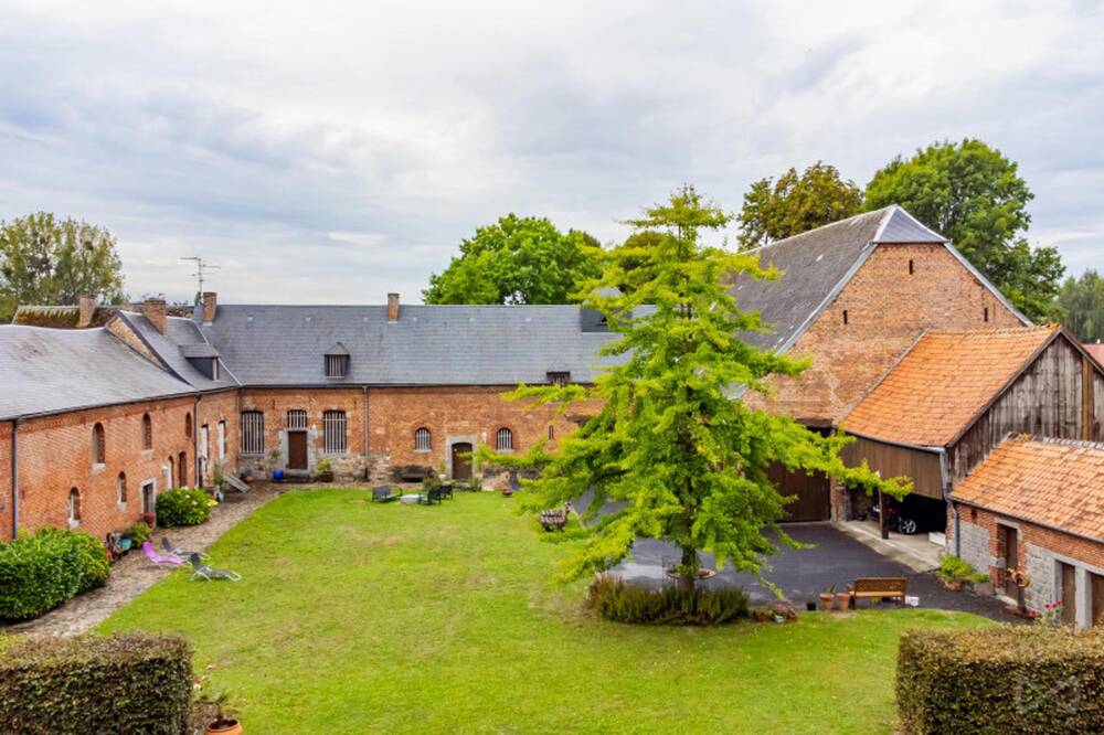 Maison à vendre à Givry 7041 950000.00€ 5 chambres 868.00m² - annonce 24629