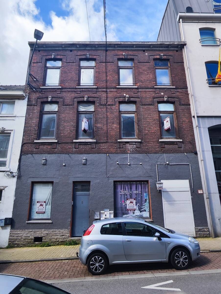 Immeuble mixte à vendre à Charleroi 6000 245000.00€ 5 chambres 225.00m² - annonce 52949