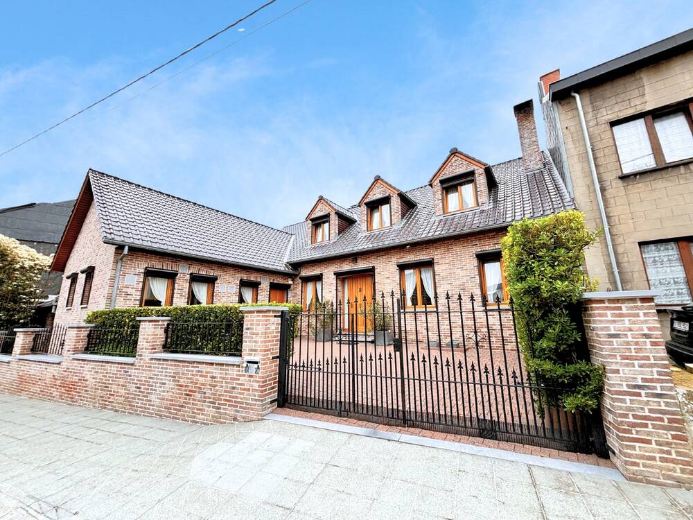 Maison à vendre à Marcinelle 6001 479000.00€ 4 chambres 288.00m² - annonce 69379