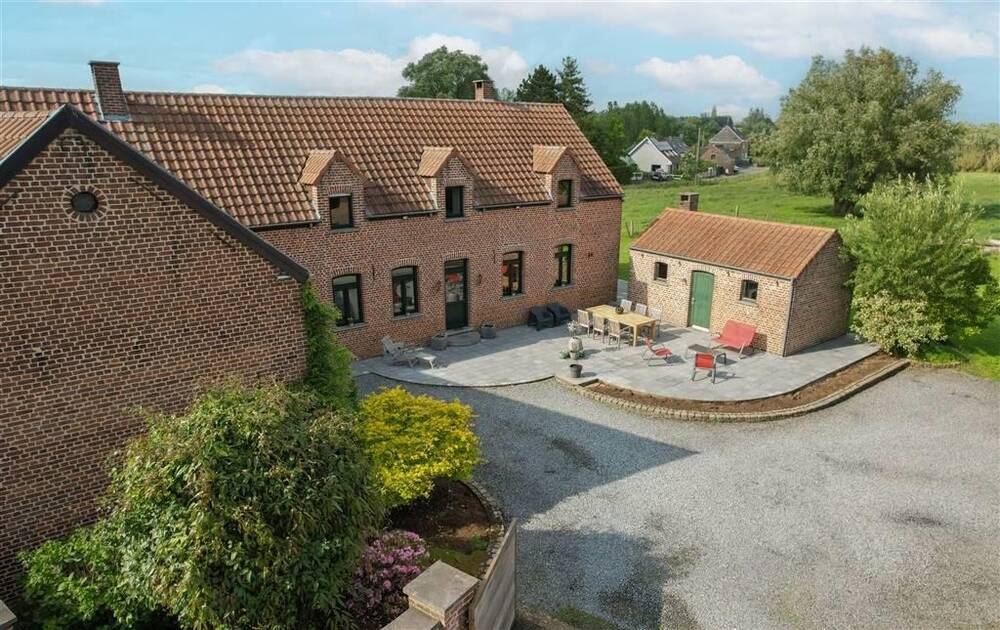 Maison à vendre à Bassilly 7830 600000.00€ 3 chambres 400.00m² - annonce 104428