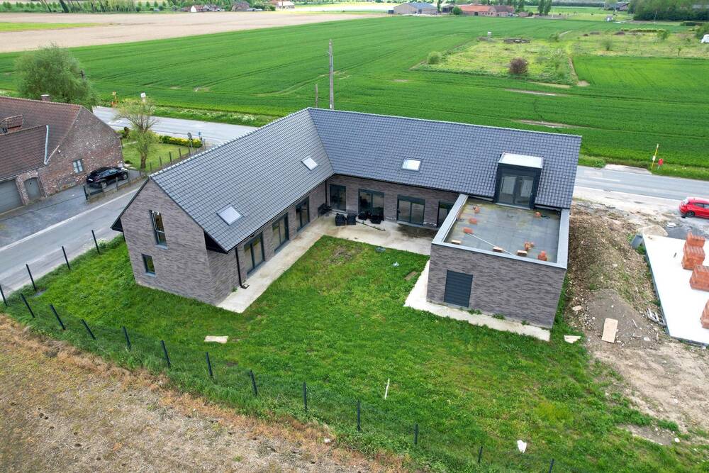 Maison à vendre à Estaimpuis 7730 520000.00€ 6 chambres m² - annonce 136323