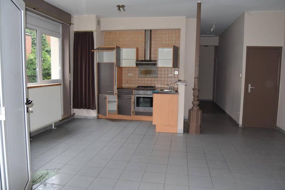 Appartement à louer à Leuze-en-Hainaut 7900 590.00€ 1 chambres 60.00m² - annonce 142697