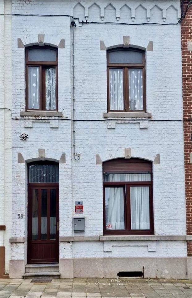 Maison à vendre à Monceau-sur-Sambre 6031 145000.00€ 2 chambres 120.00m² - annonce 150741