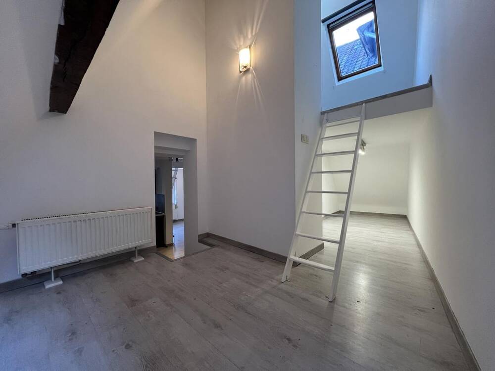 Appartement à louer à Tournai 7500 610.00€ 1 chambres 64.00m² - annonce 161081
