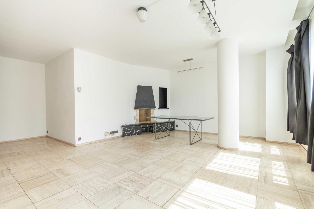 Appartement à vendre à Charleroi 6000 118000.00€ 2 chambres 84.00m² - annonce 161727