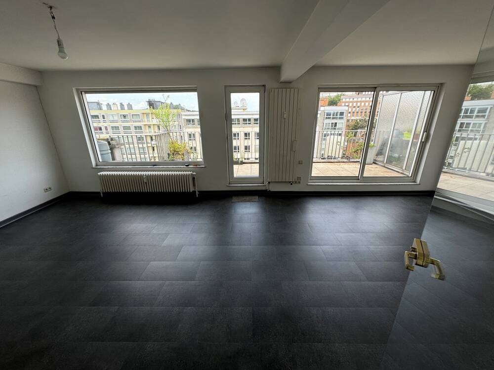 Appartement à vendre à Charleroi 6000 175000.00€ 3 chambres m² - annonce 164638