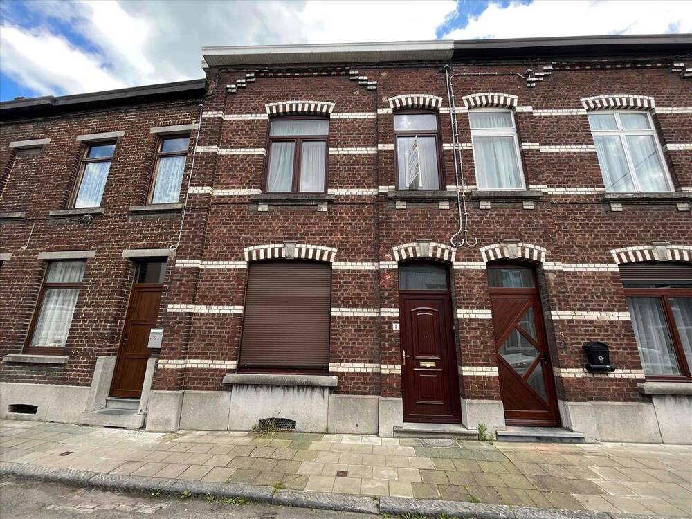 Maison à vendre à Monceau-sur-Sambre 6031 95000.00€ 4 chambres 168.00m² - annonce 182847