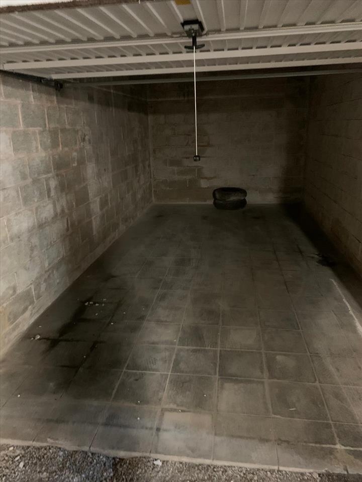 Parking / garage à vendre à La Louvière 7100 18000.00€  chambres m² - annonce 193690