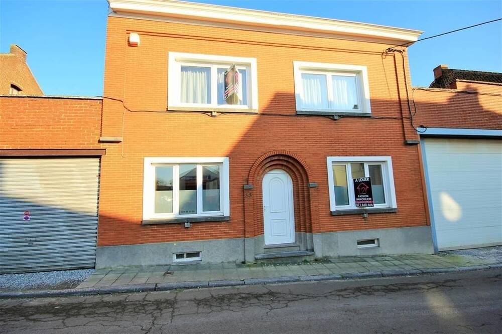 Kot à louer à Courcelles 6180 375.00€ 4 chambres 290.00m² - annonce 201198