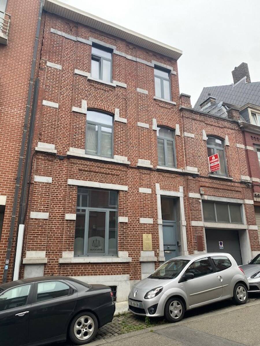 Maison de maître à vendre à Charleroi 6000 400000.00€ 8 chambres 320.00m² - annonce 215678