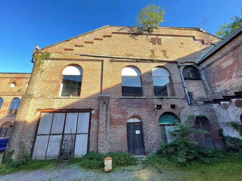 Commerce à vendre à Braine-le-Comte 7090 695000.00€  chambres 1955.00m² - annonce 226041