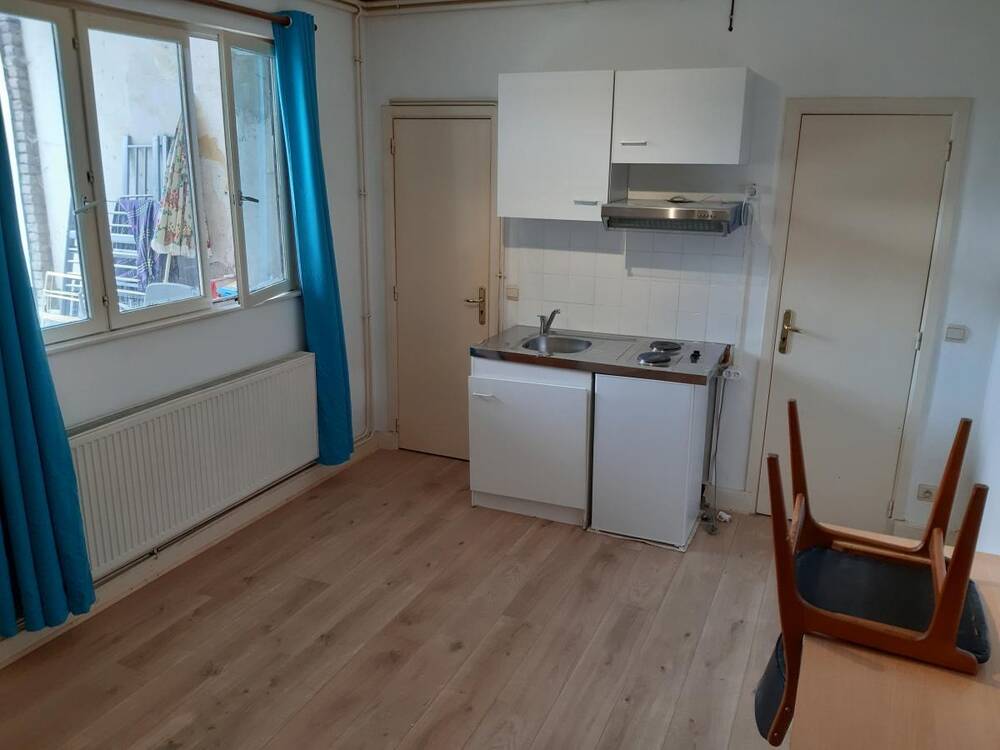 Appartement à  à Tournai 7500 400.00€  chambres 24.00m² - annonce 241640