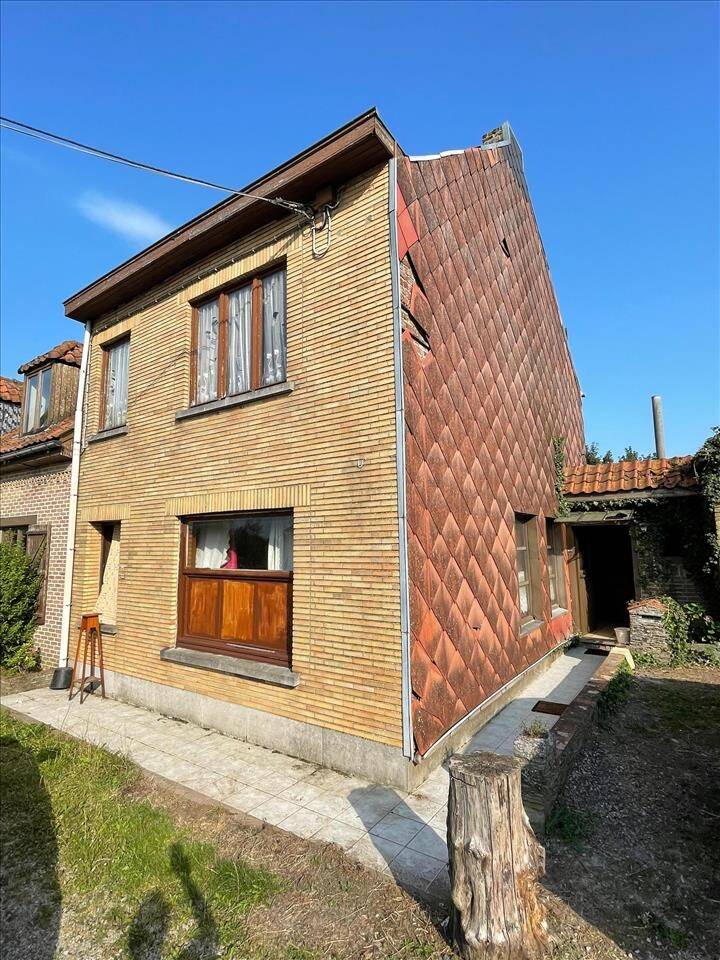 Maison à vendre à Ormeignies 7802 90000.00€ 2 chambres 150.00m² - annonce 249030