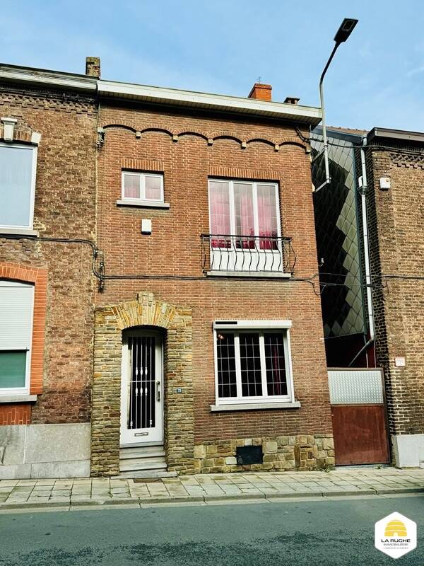 Maison à vendre à Gilly 6060 110000.00€ 2 chambres 115.00m² - annonce 267998