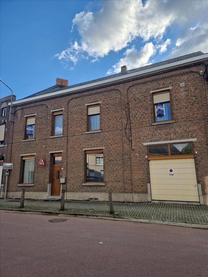 Maison à vendre à Leval-Trahegnies 7134 180000.00€ 3 chambres m² - annonce 266094