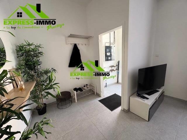 Studio à louer à Dampremy 6020 400.00€ 4 chambres 185.00m² - annonce 288962