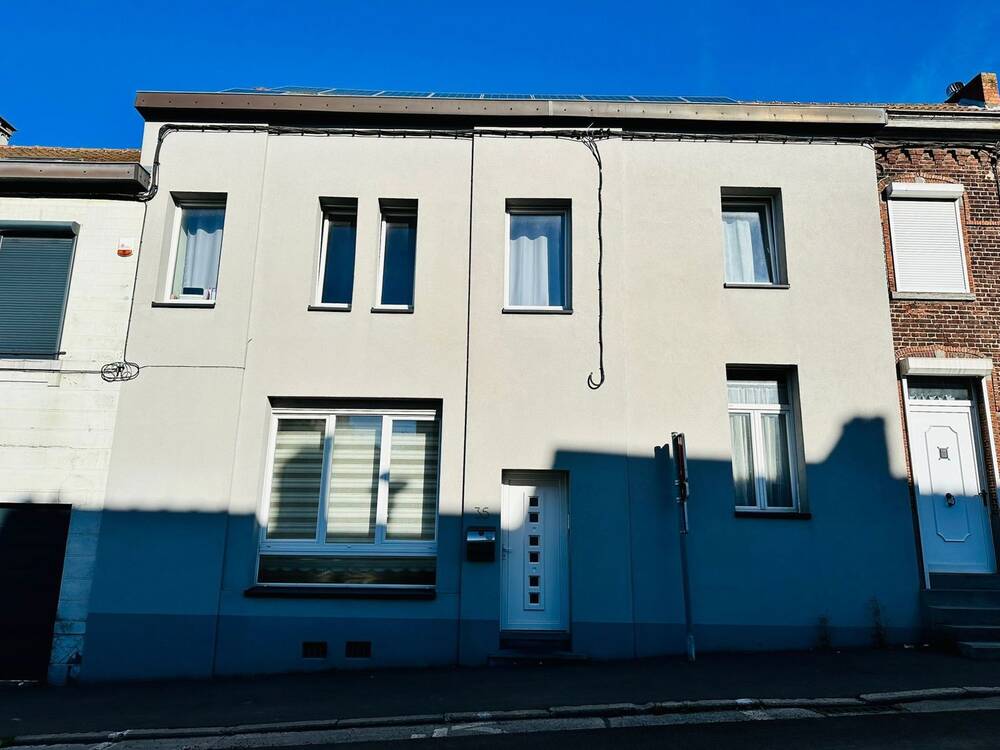 Maison à vendre à Courcelles 6180 290000.00€ 5 chambres 300.00m² - annonce 289305