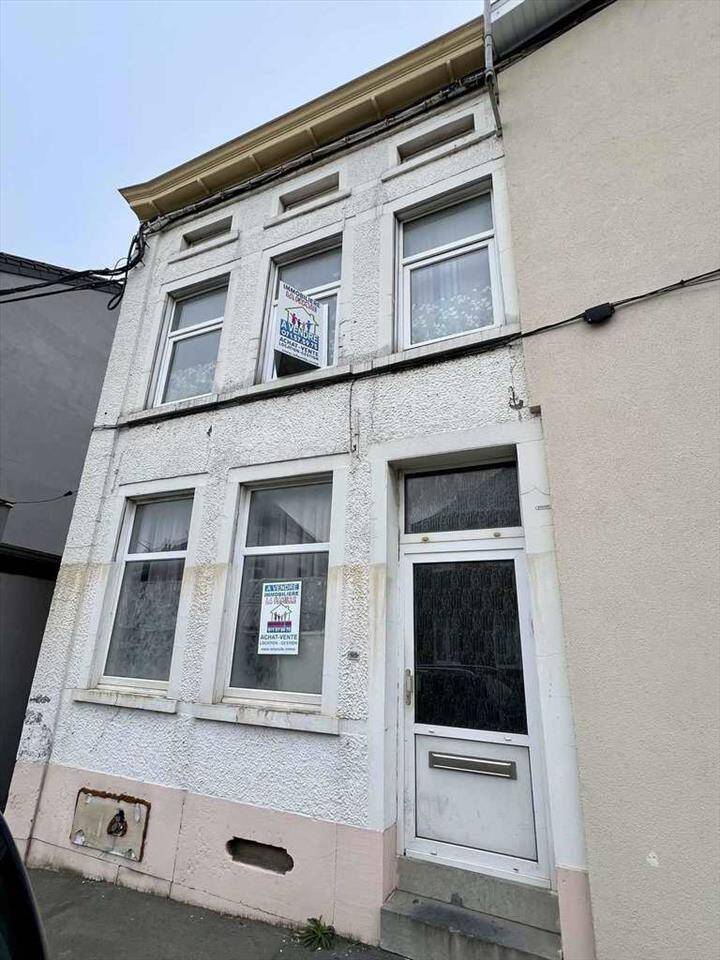 Maison à vendre à Charleroi 6000 170000.00€ 2 chambres 160.00m² - annonce 292244