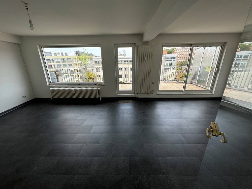 Appartement à vendre à Charleroi 6000 175000.00€ 3 chambres m² - annonce 296288