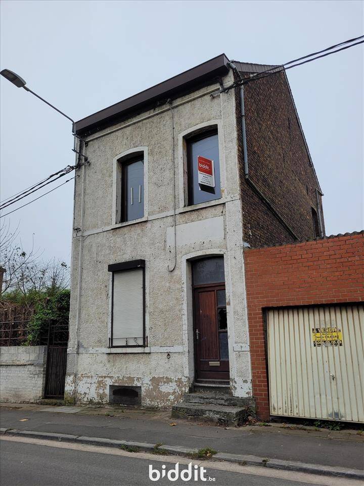 Maison à vendre à Houdeng-Goegnies 7110 40000.00€ 3 chambres m² - annonce 298779