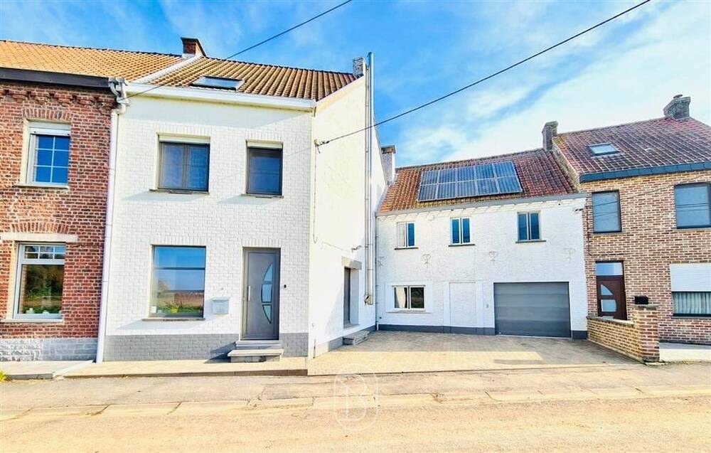 Maison à vendre à Russeignies 7750 325000.00€ 3 chambres 244.00m² - annonce 308540