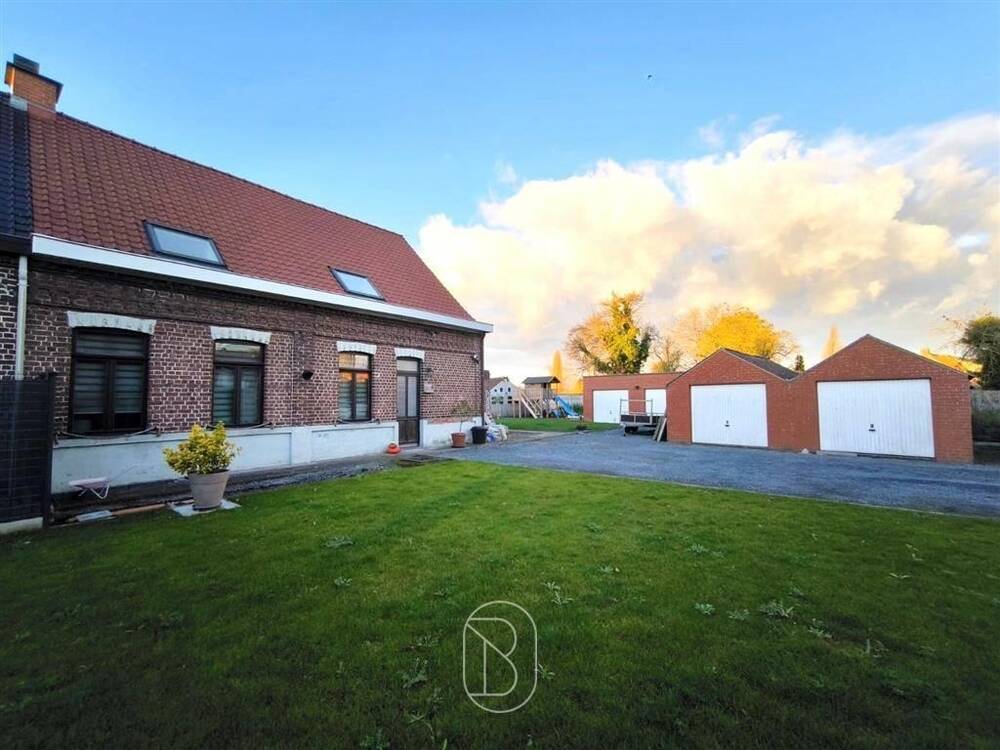 Bungalow à vendre à Evregnies 7730 309000.00€ 4 chambres 150.00m² - annonce 319207