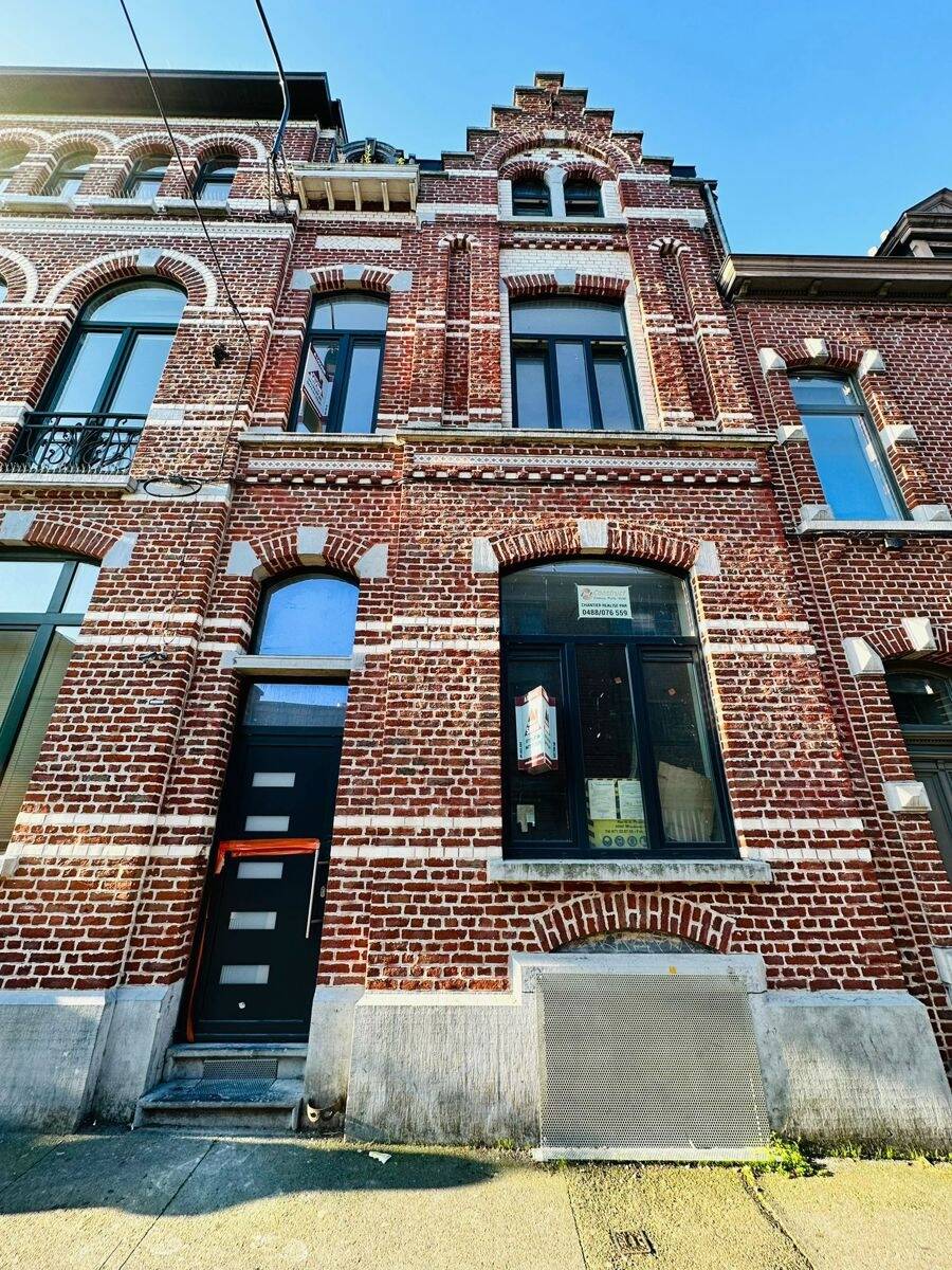 Kot à louer à Charleroi 6000 425.00€ 4 chambres 192.00m² - annonce 365208