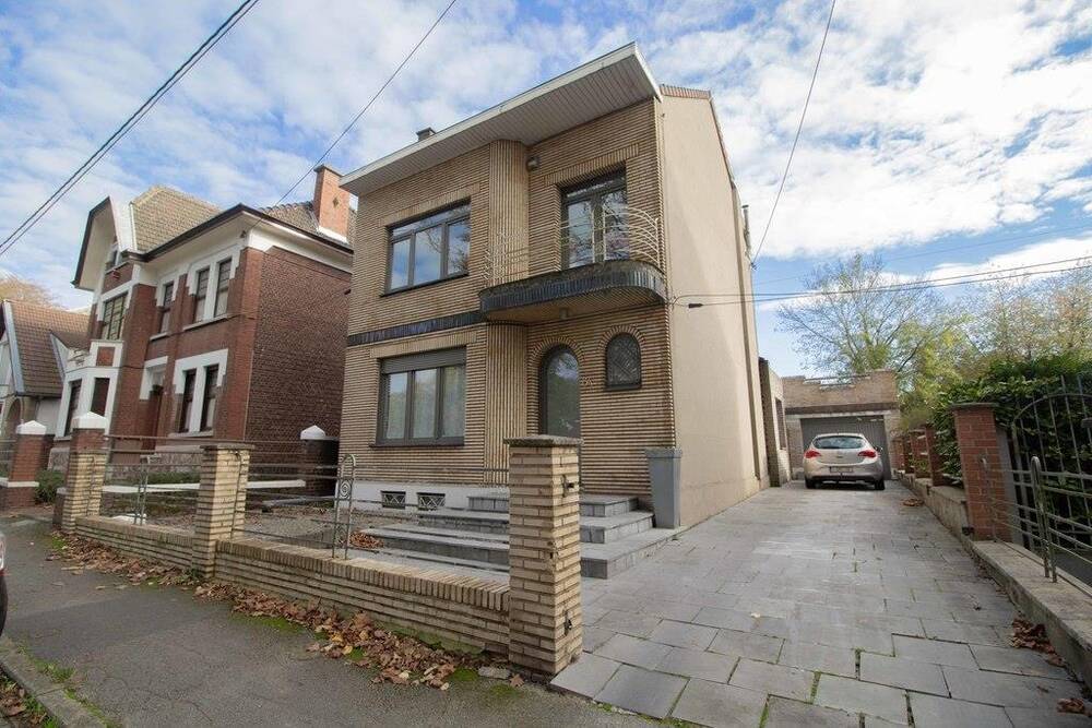 Maison à vendre à Lodelinsart 6042 249000.00€ 3 chambres 125.00m² - annonce 349072