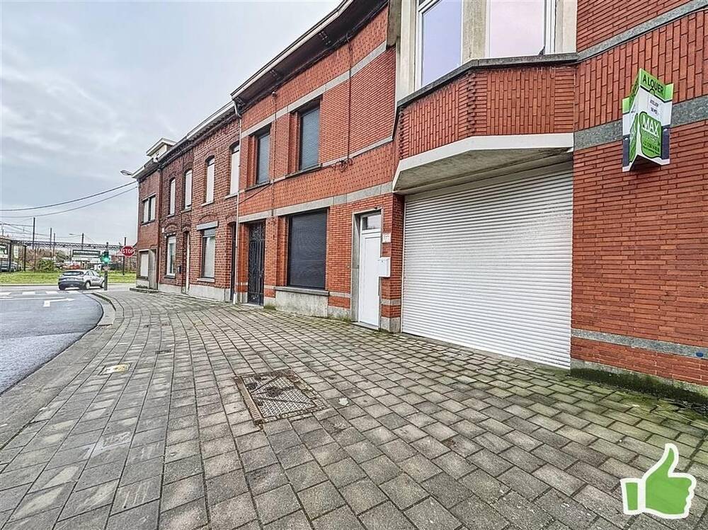 Box à louer à Luingne 7700 250.00€  chambres 50.00m² - annonce 365930